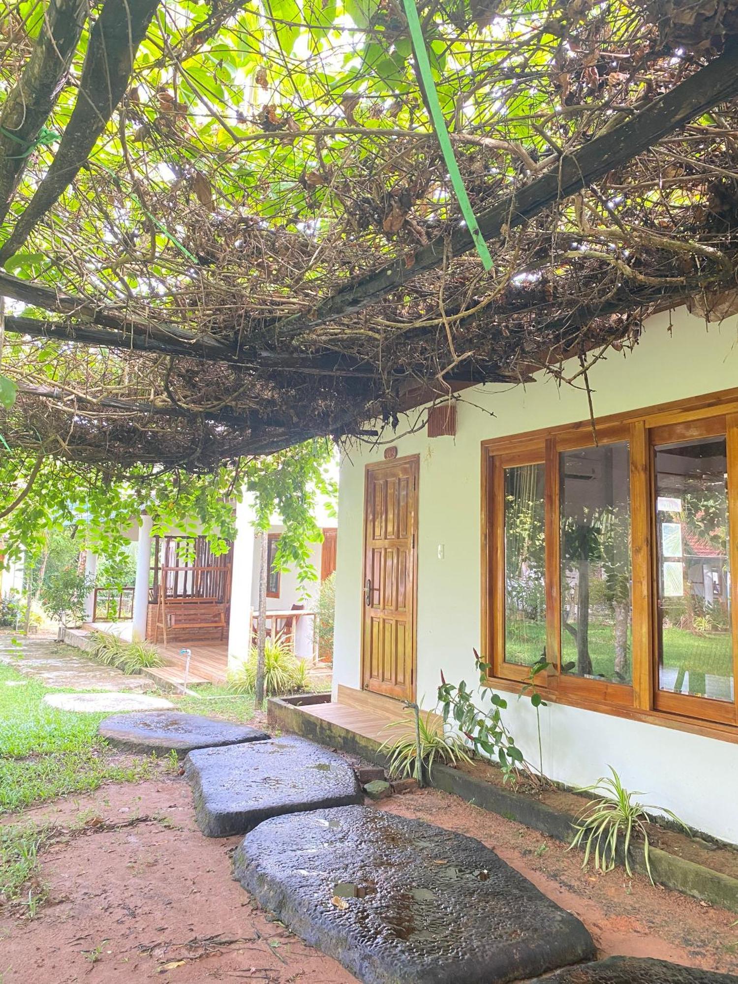Y Nghia Bungalow Ong Lang ฟู้โกว๊ก ภายนอก รูปภาพ
