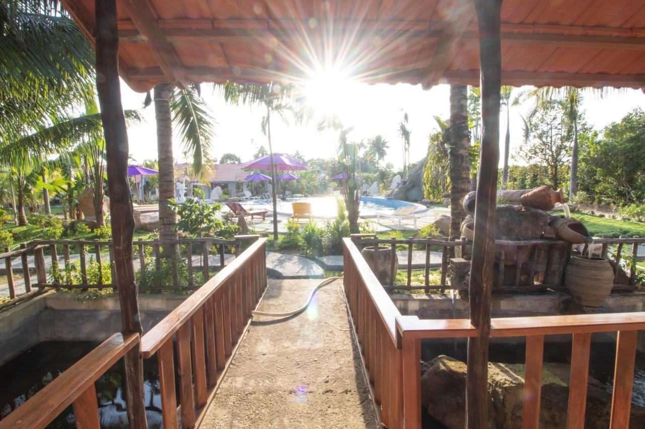 Y Nghia Bungalow Ong Lang ฟู้โกว๊ก ภายนอก รูปภาพ