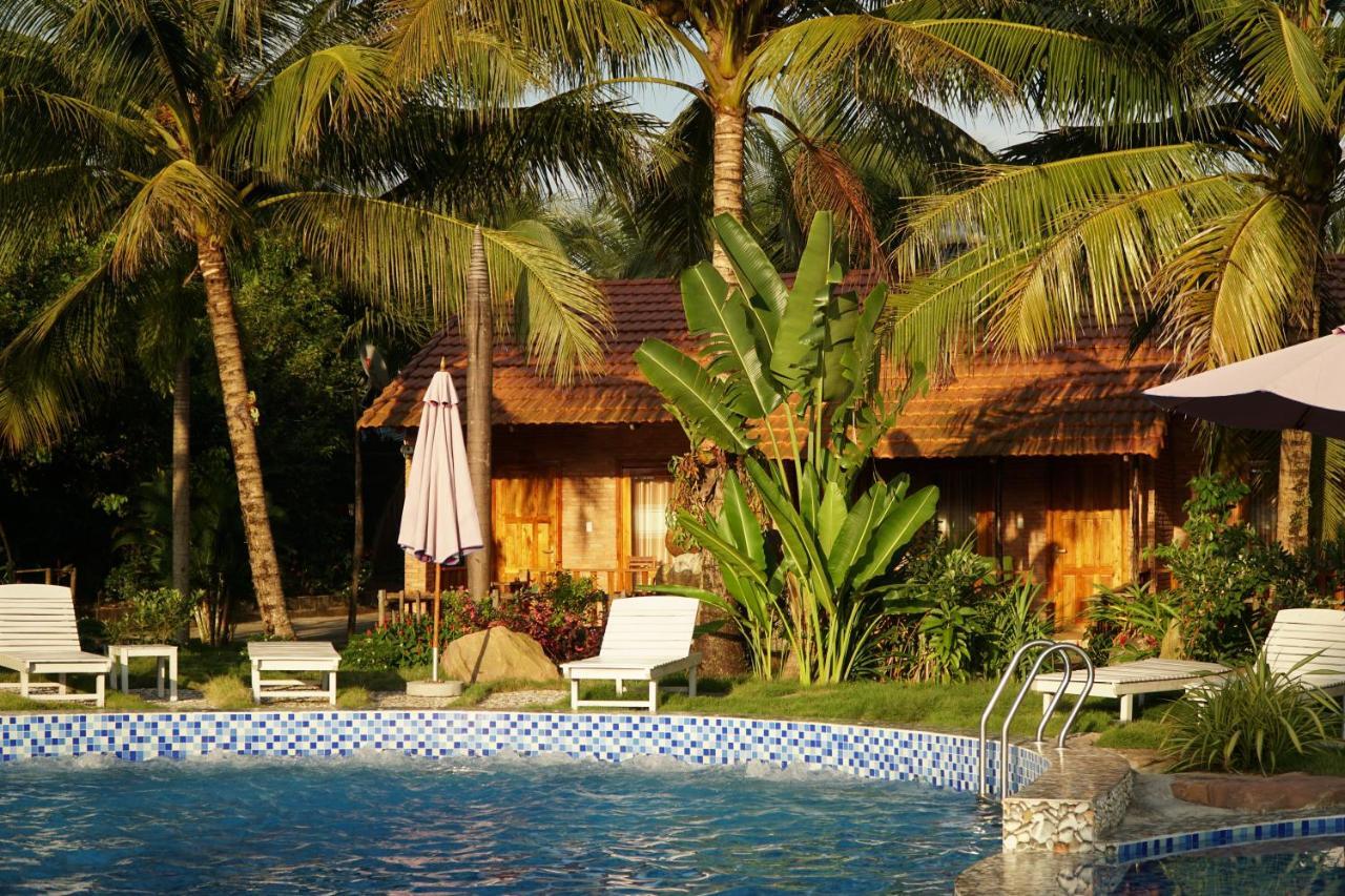 Y Nghia Bungalow Ong Lang ฟู้โกว๊ก ภายนอก รูปภาพ